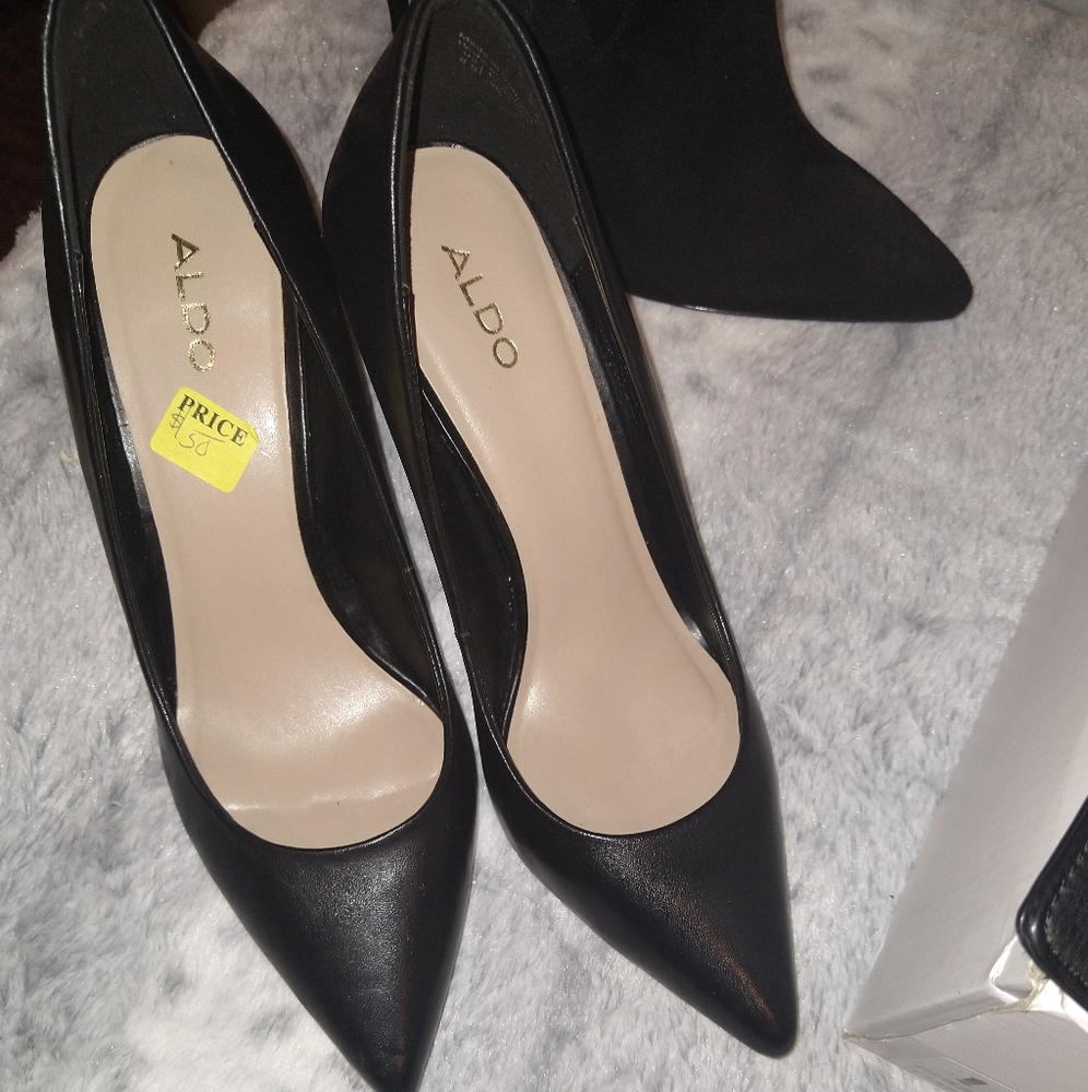 Aldo black leather heels
